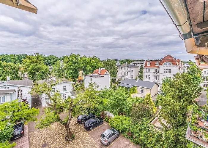 Victus Bright Apartment With Parking By Noclegi Renters